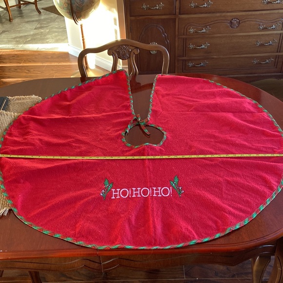 Gently used cute tree skirt - Picture 5 of 5